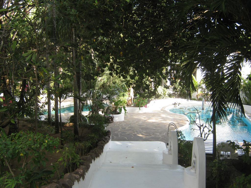 Scorpio Villas Resort Малинди Экстерьер фото