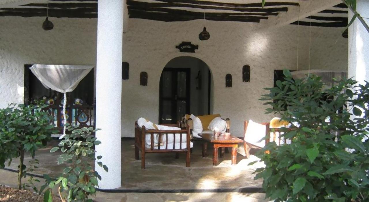 Scorpio Villas Resort Малинди Экстерьер фото