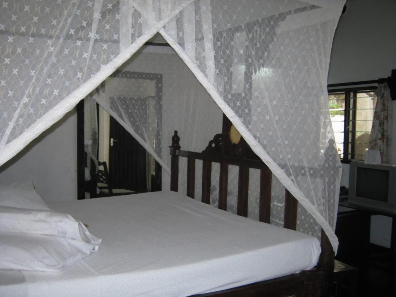 Scorpio Villas Resort Малинди Экстерьер фото